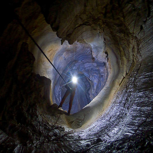 avventura speleologica di 3 ore in Toscana da Prato