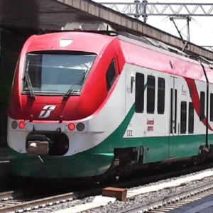 Leonardo Express High Speed train transfer from Rome Termini to Fiumicino Airport round trip